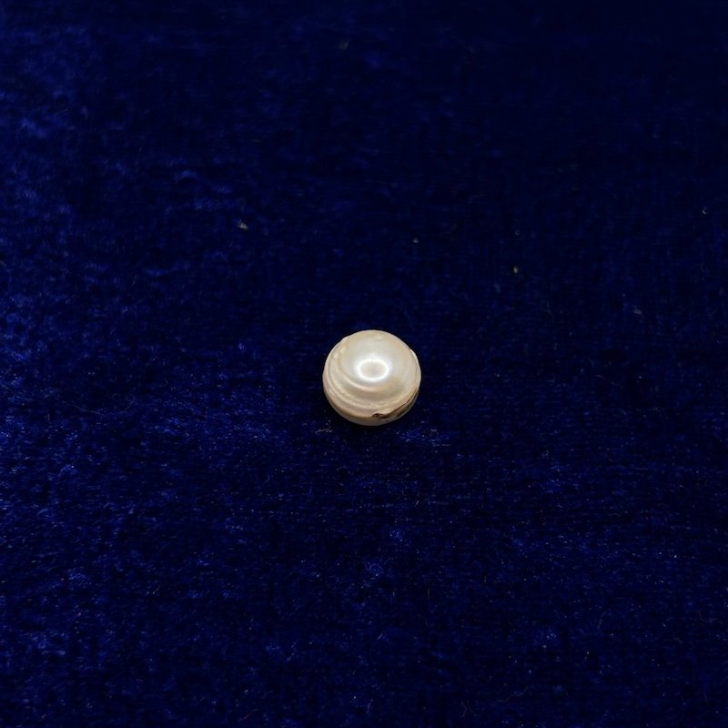 GIA Certified Natural Basra Pearl 4.33 ct (4.72 ratti)