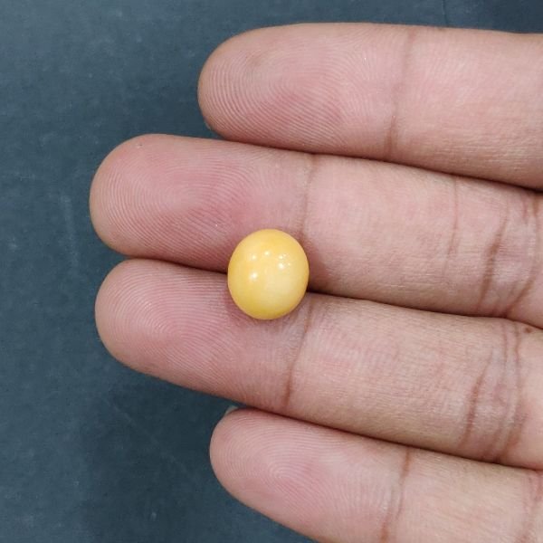 Natural Cassis Pearl 6.80 ct (7.41 ratti) - Image 2